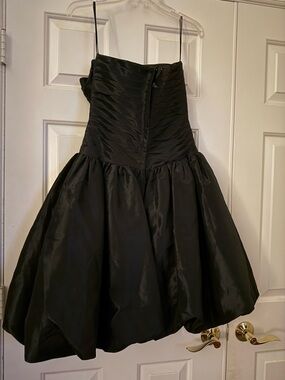Black Strapless Bubble Skirt Party Dress